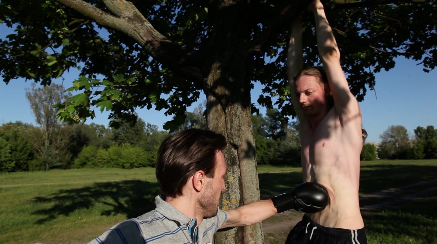 Remi Urant, "169 uderzeń", performans dokamerowy