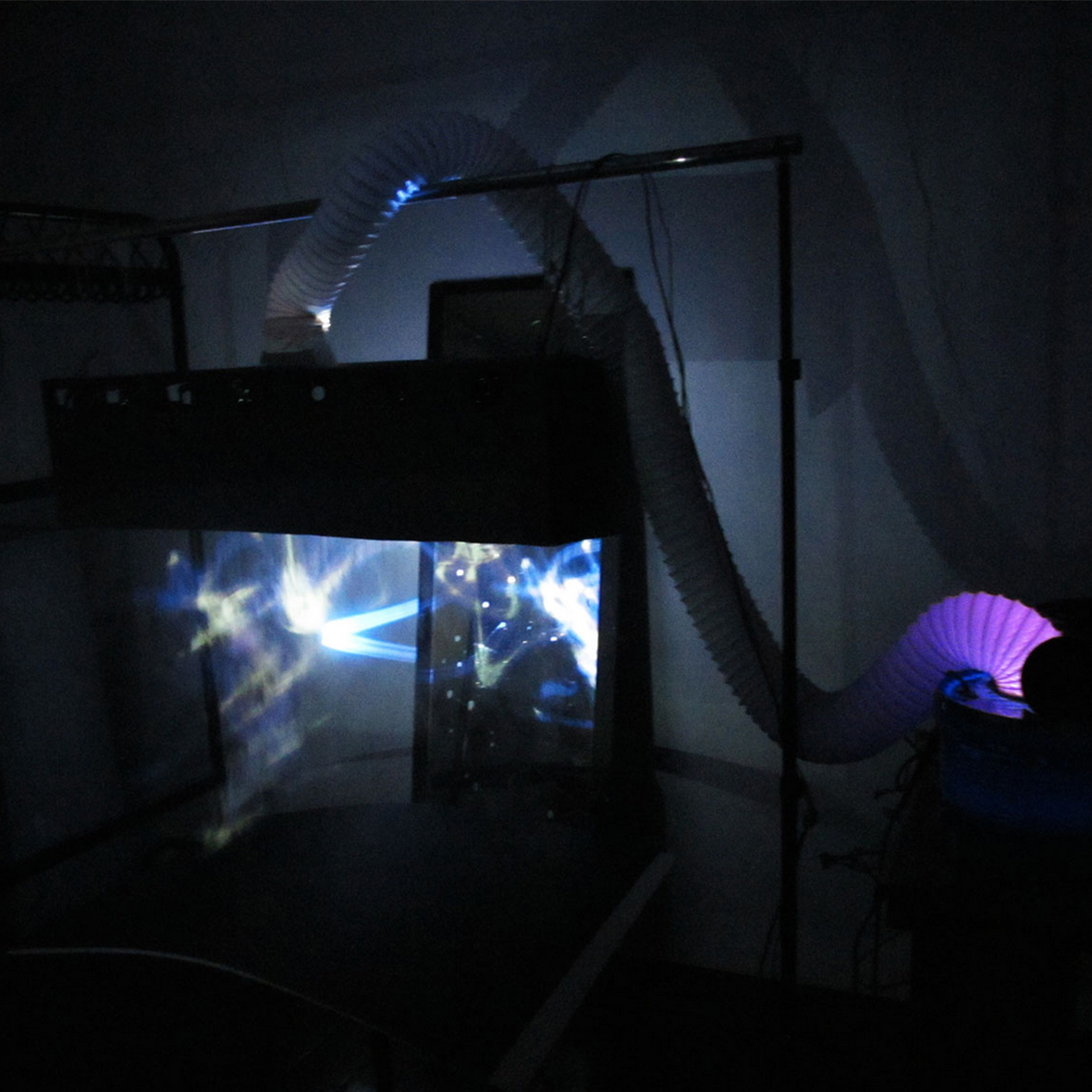 Milena Karwowska, Pomiędzy, photo. meg janus