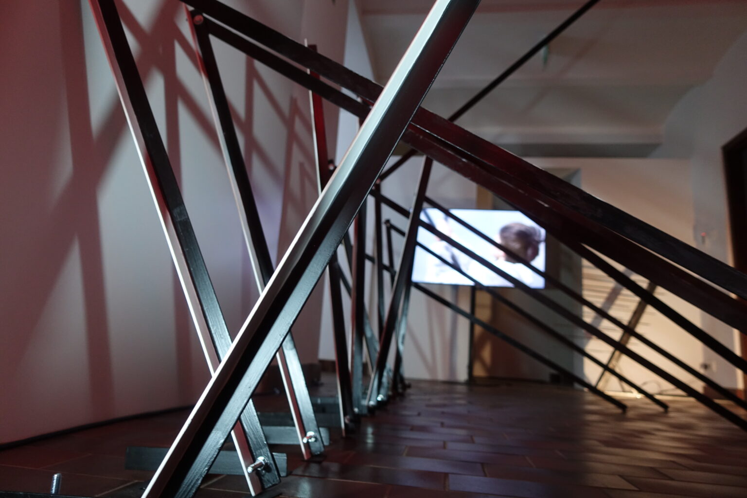 Rzeźba metalowa w Muzeum Woli