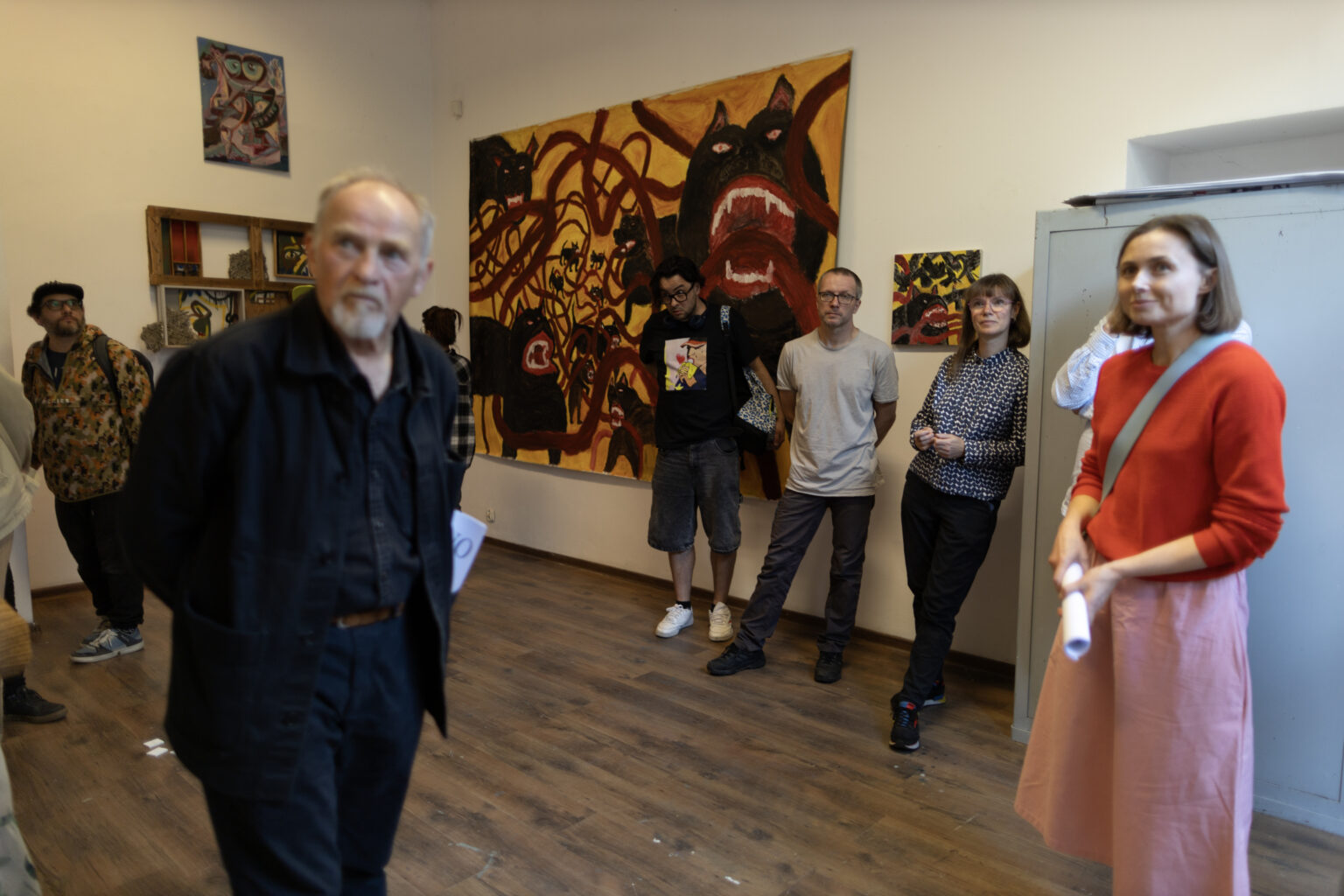 Dokumentacja fotograficzna wystawy końcoworocznej. Przegląd wystawy przed rozpoczęciem Akademii Otwartej 2025.