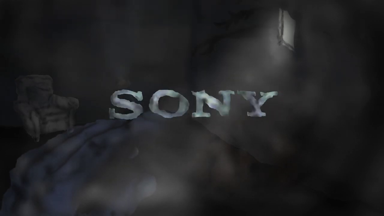 kadr z animacji, centralnie zdeformowany napis „sony”, w tle dłoń, wnętrze, fotel, swobodnie i ekspresyjnie zarysowane. Ciemne kolory, ponury i oniryczny klimat.